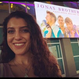 Meet your Posher, Amanda